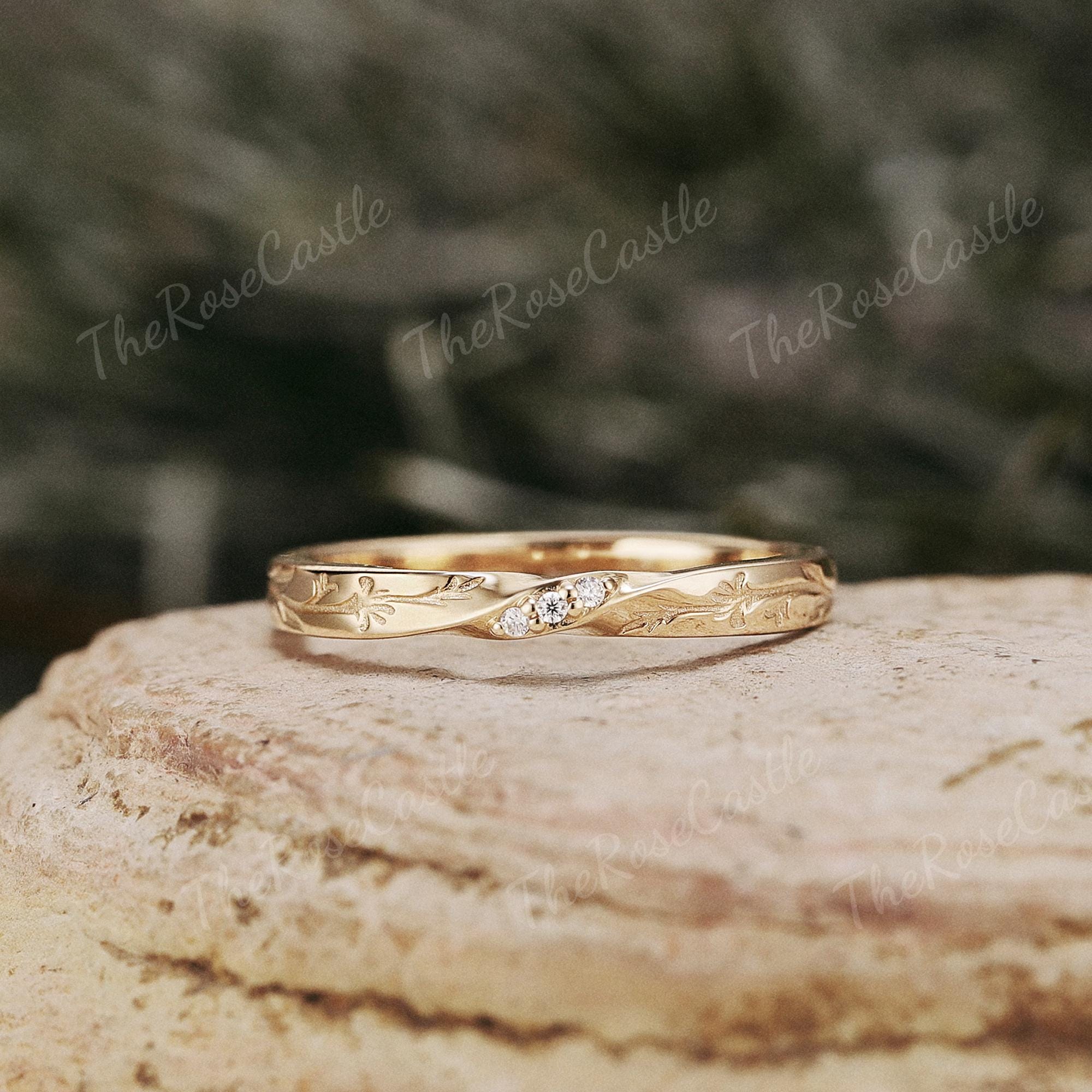 14K Solid Gold Leaf Engraved Moissanite Couple Wedding Band Set
