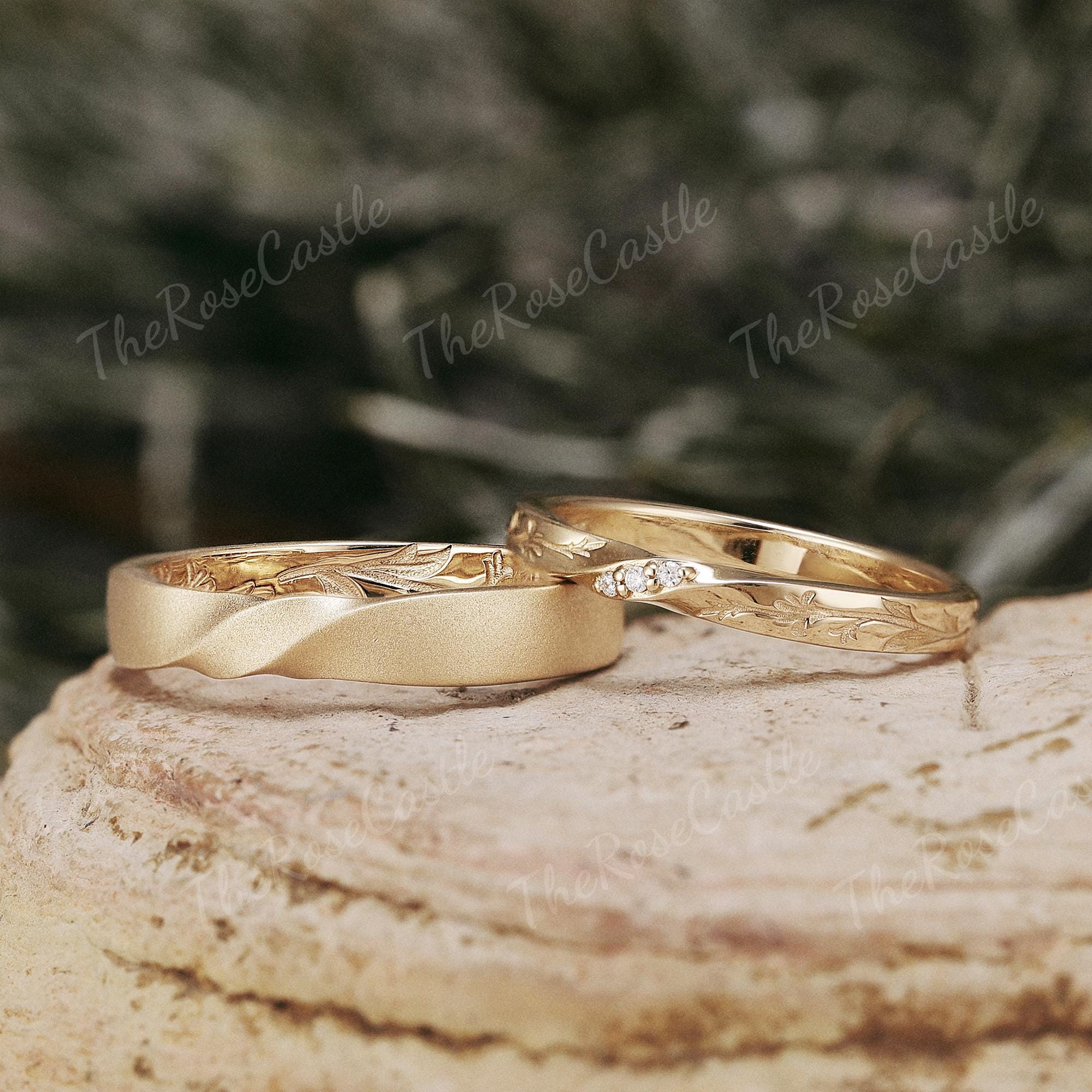 14K Solid Gold Leaf Engraved Moissanite Couple Wedding Band Set