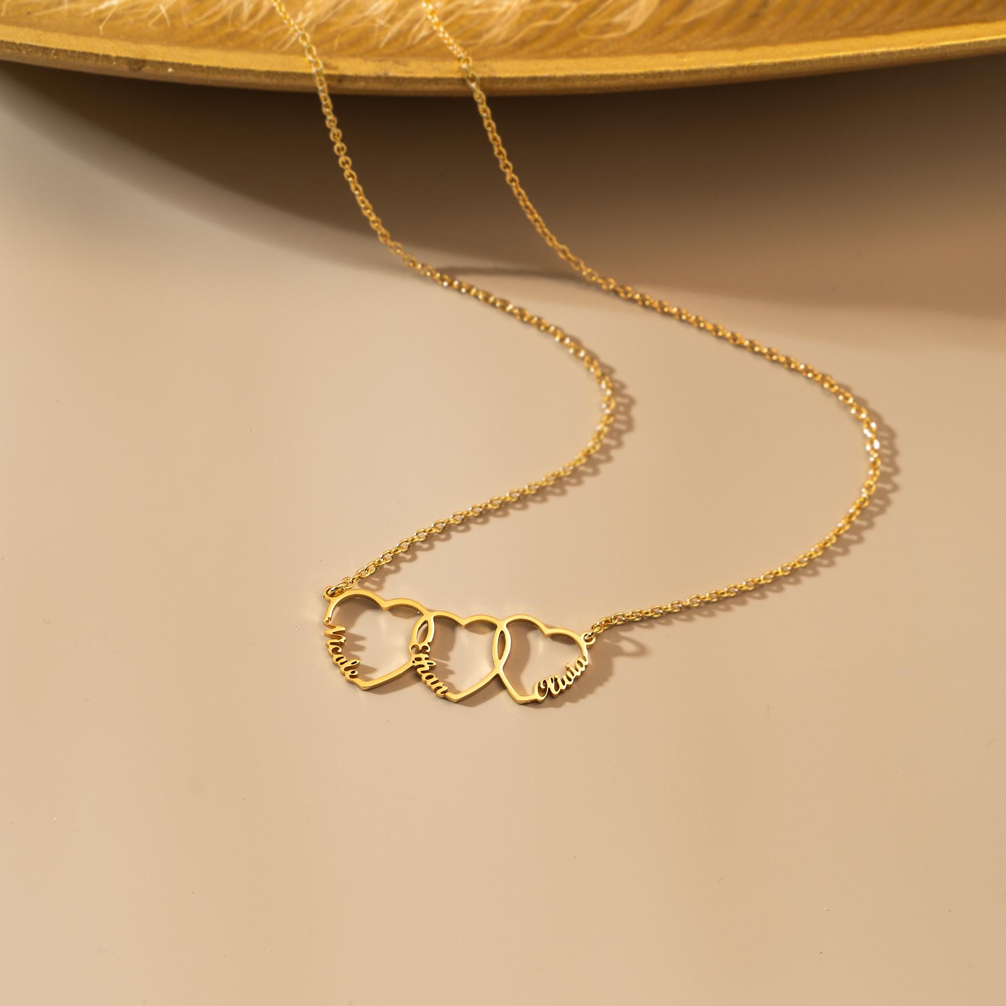 Family Name Necklace with Hearts for Mom
