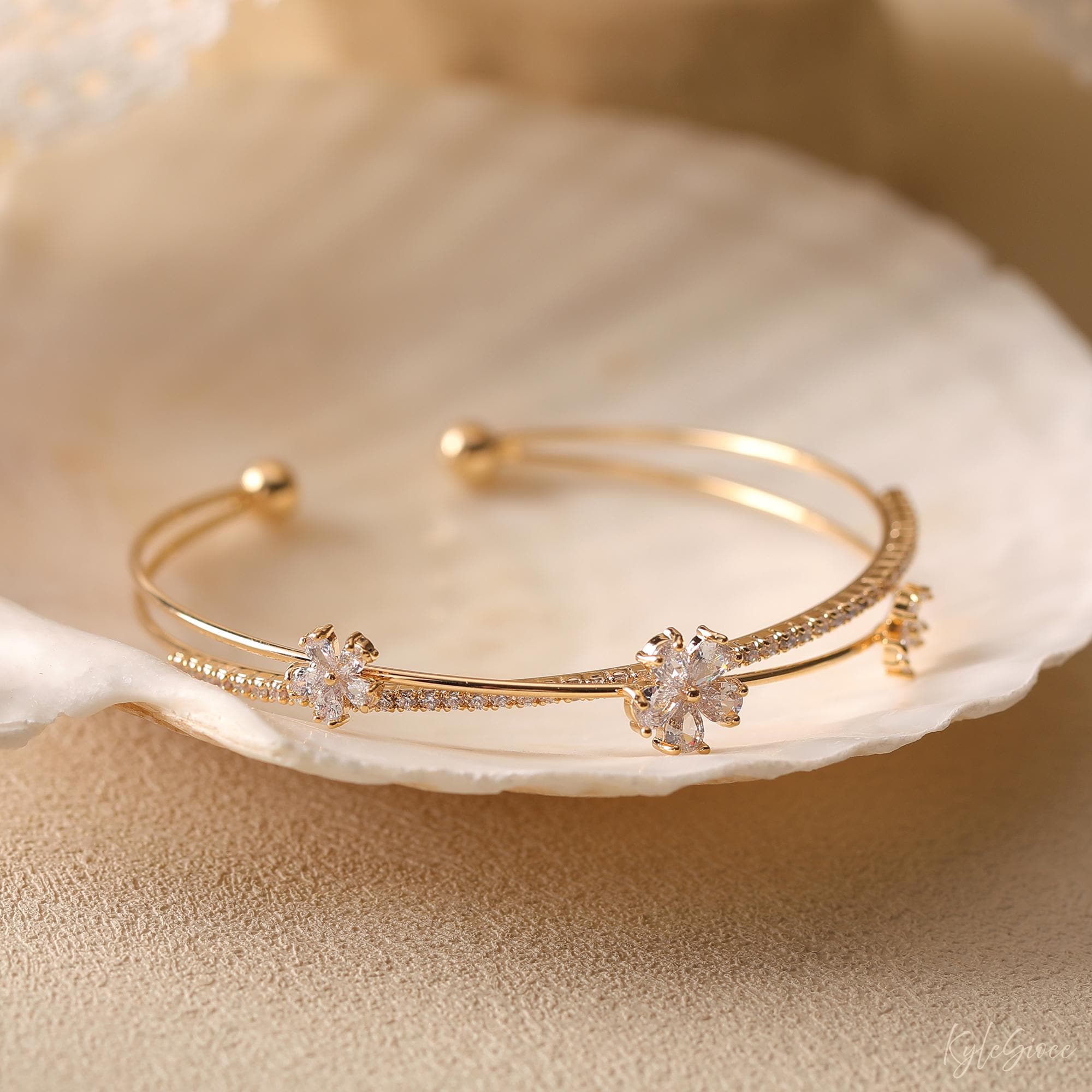 Minimalist Cubic Zirconia Flower Open Cuff Bangle