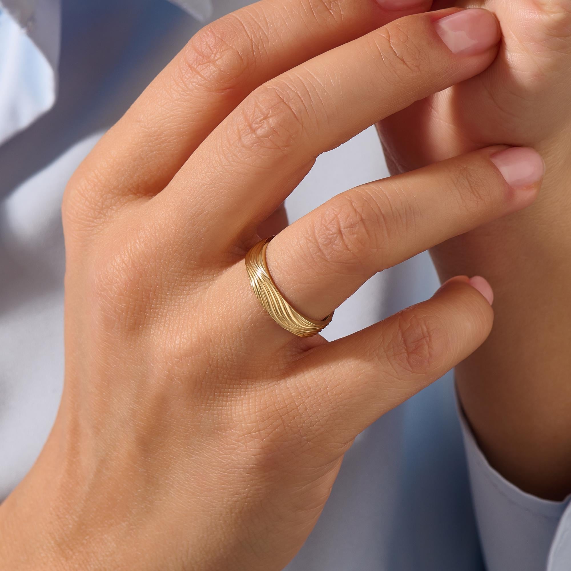 14K Solid Gold Wave Wedding Band for Men and Women