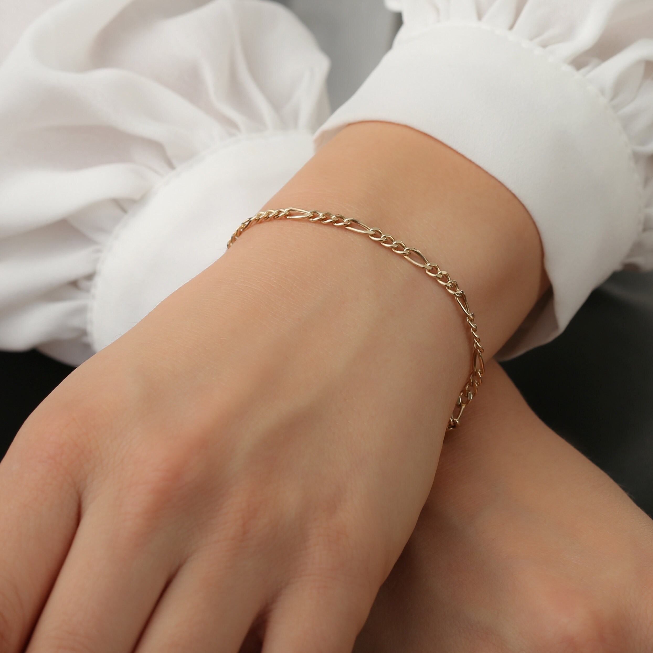 14K Solid Gold Figaro Chain Bracelet in Yellow or White Gold