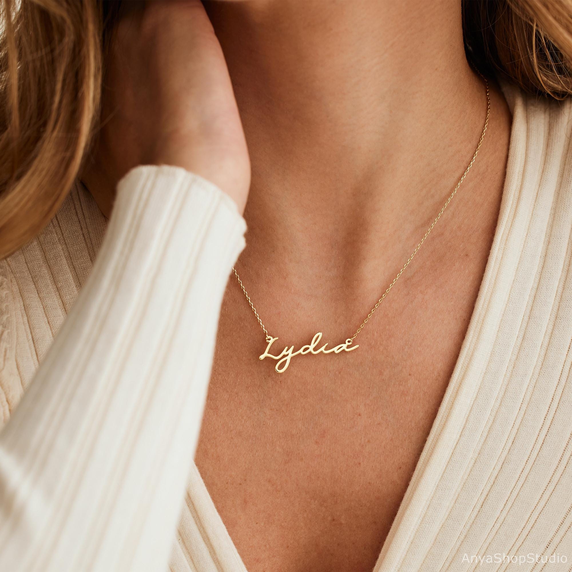 Minimalist Name Necklace in 18K Gold Plated Brass