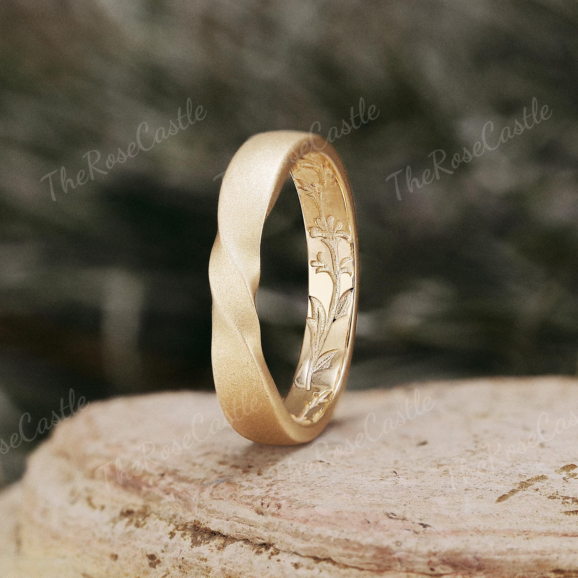 14K Solid Gold Leaf Engraved Moissanite Couple Wedding Band Set
