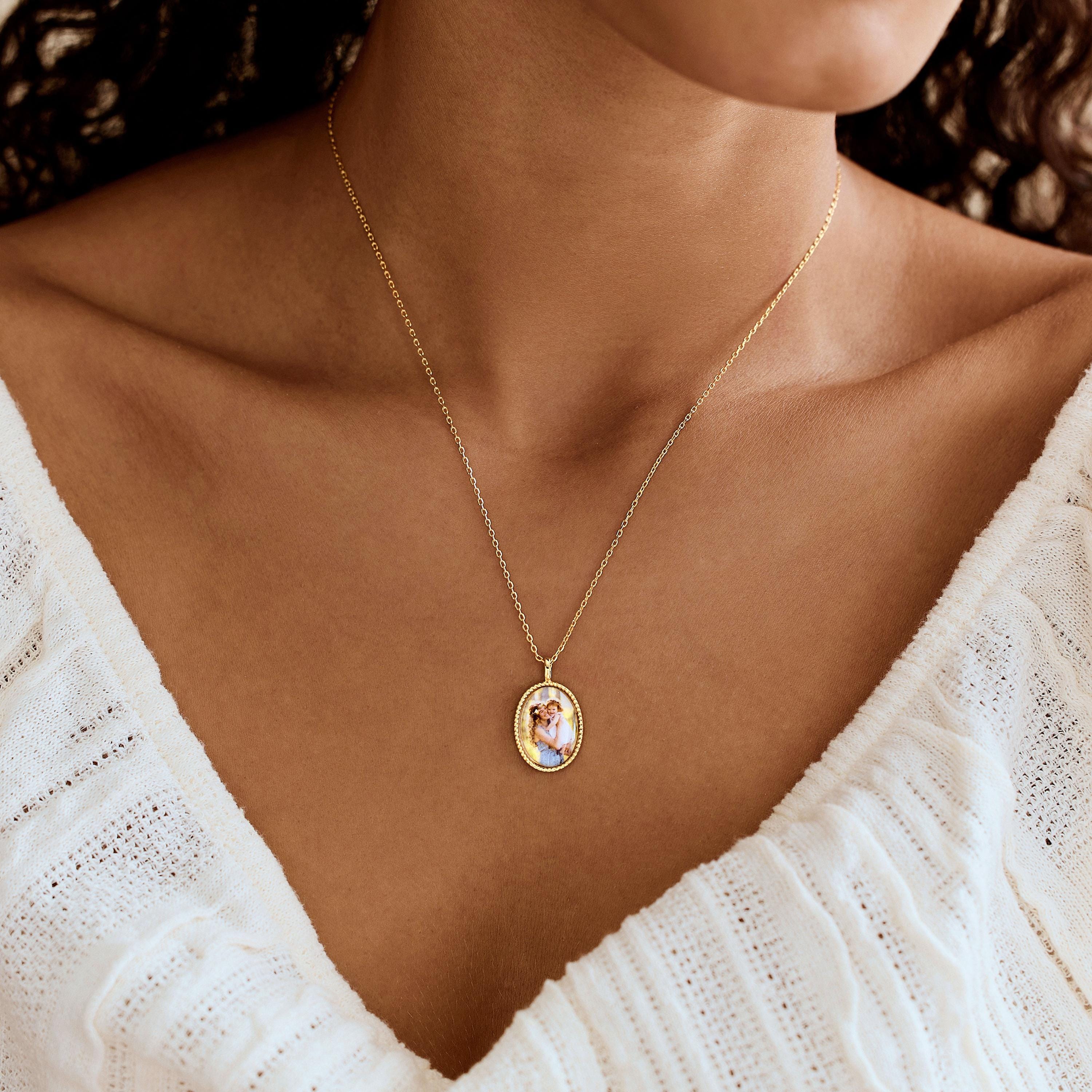 Personalized Oval Photo Necklace with Engraved Picture