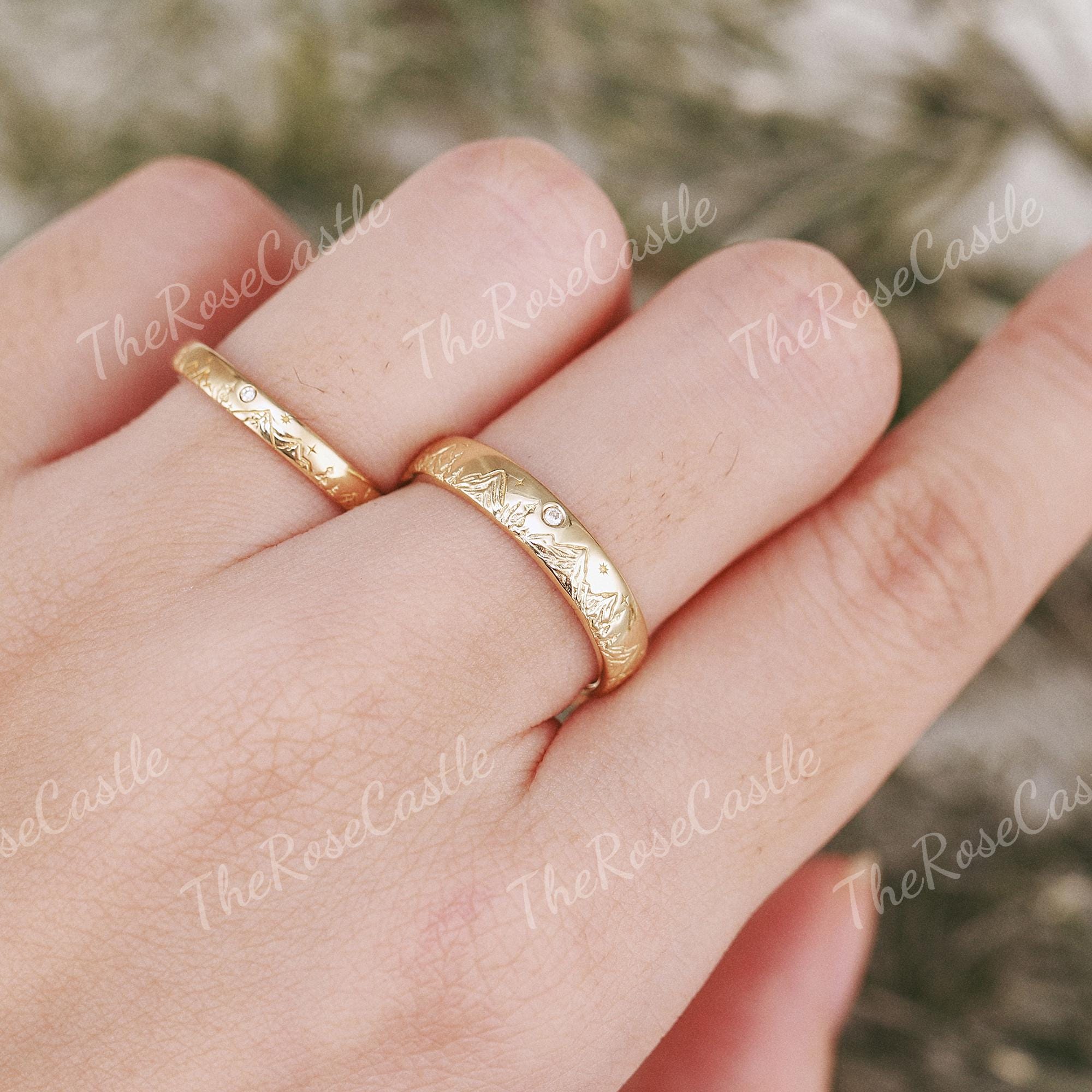 Mountain Wedding Ring Set in Gold with Moissanite