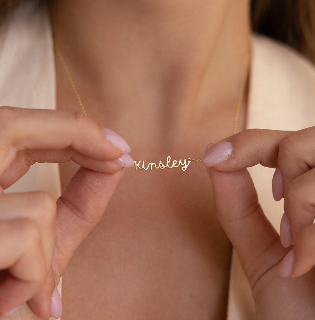 Dainty Personalized Name Necklace in Sterling Silver
