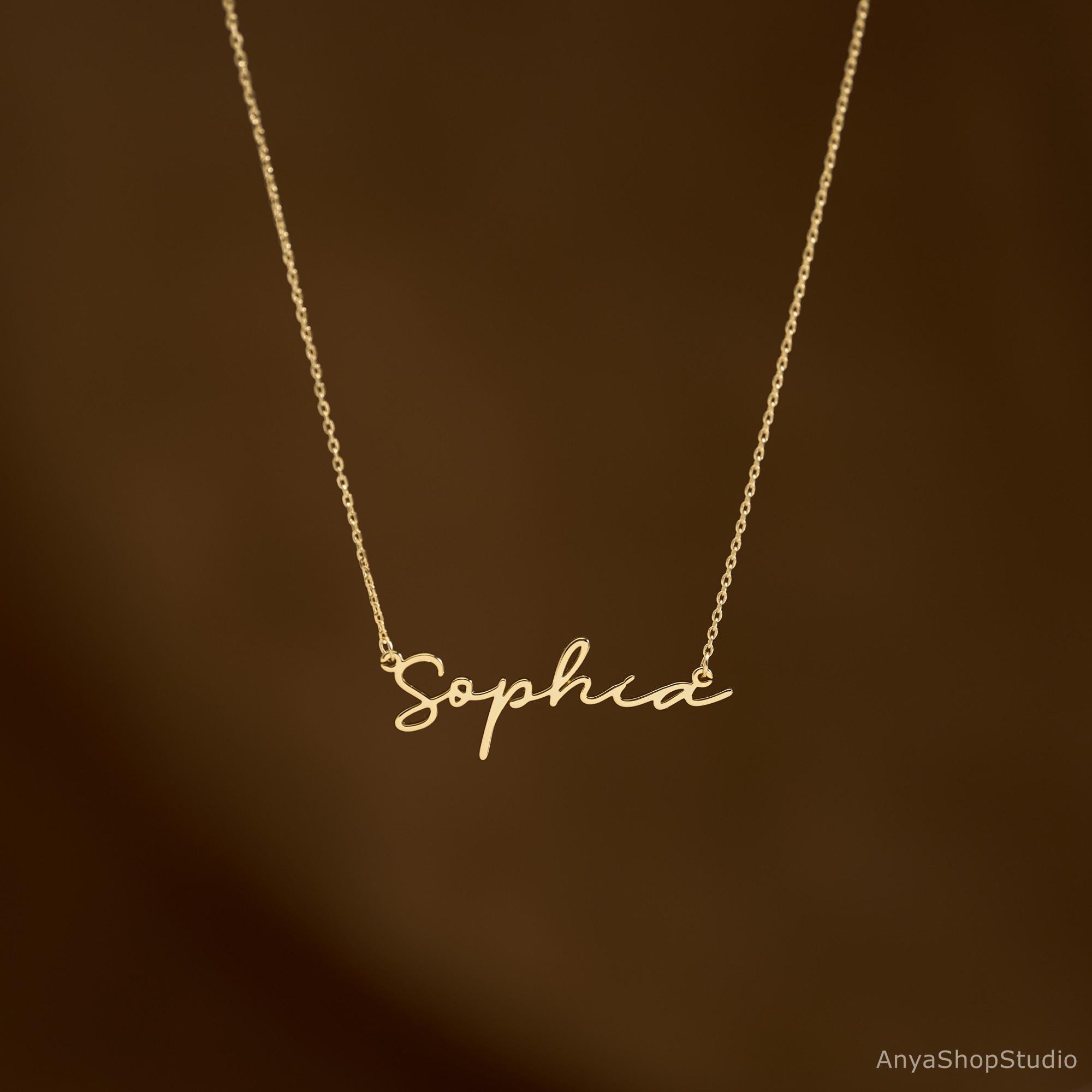 Minimalist Name Necklace in 18K Gold Plated Brass