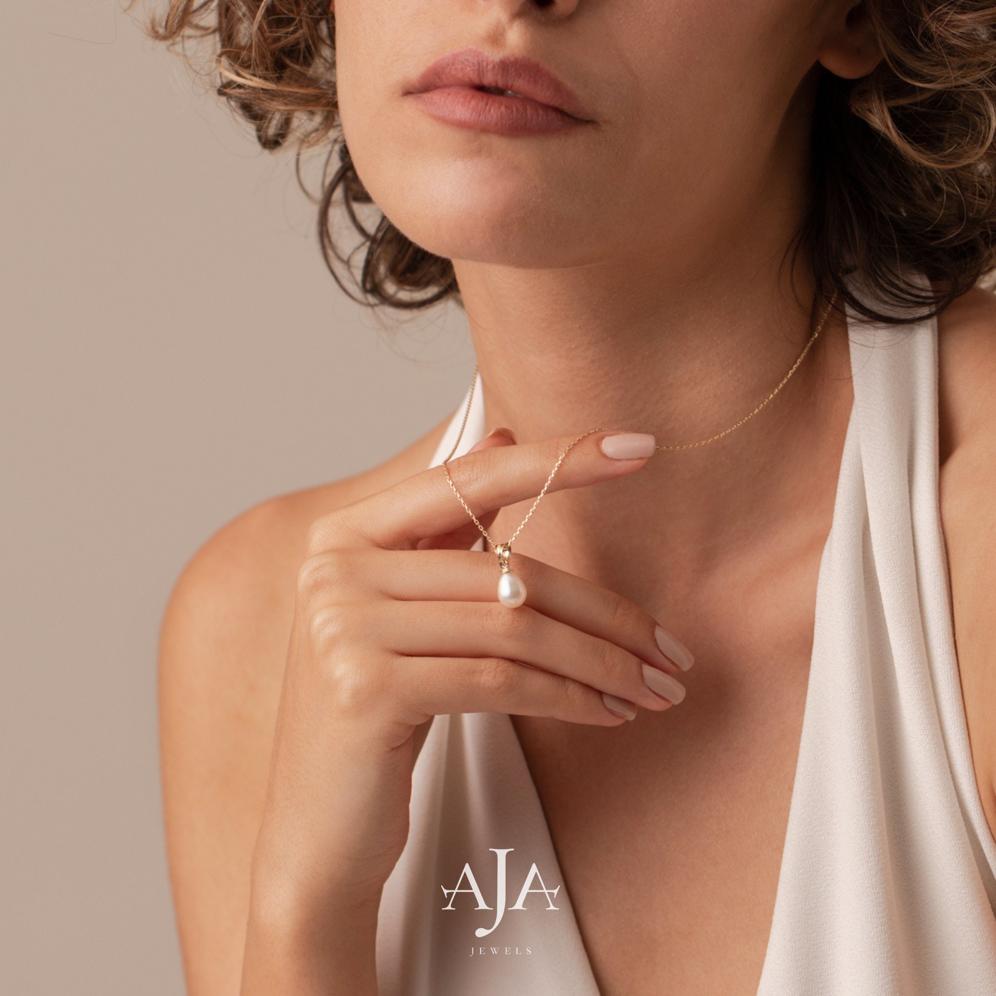 Solid 14K Gold Pearl Drop Necklace with Freshwater Pearl