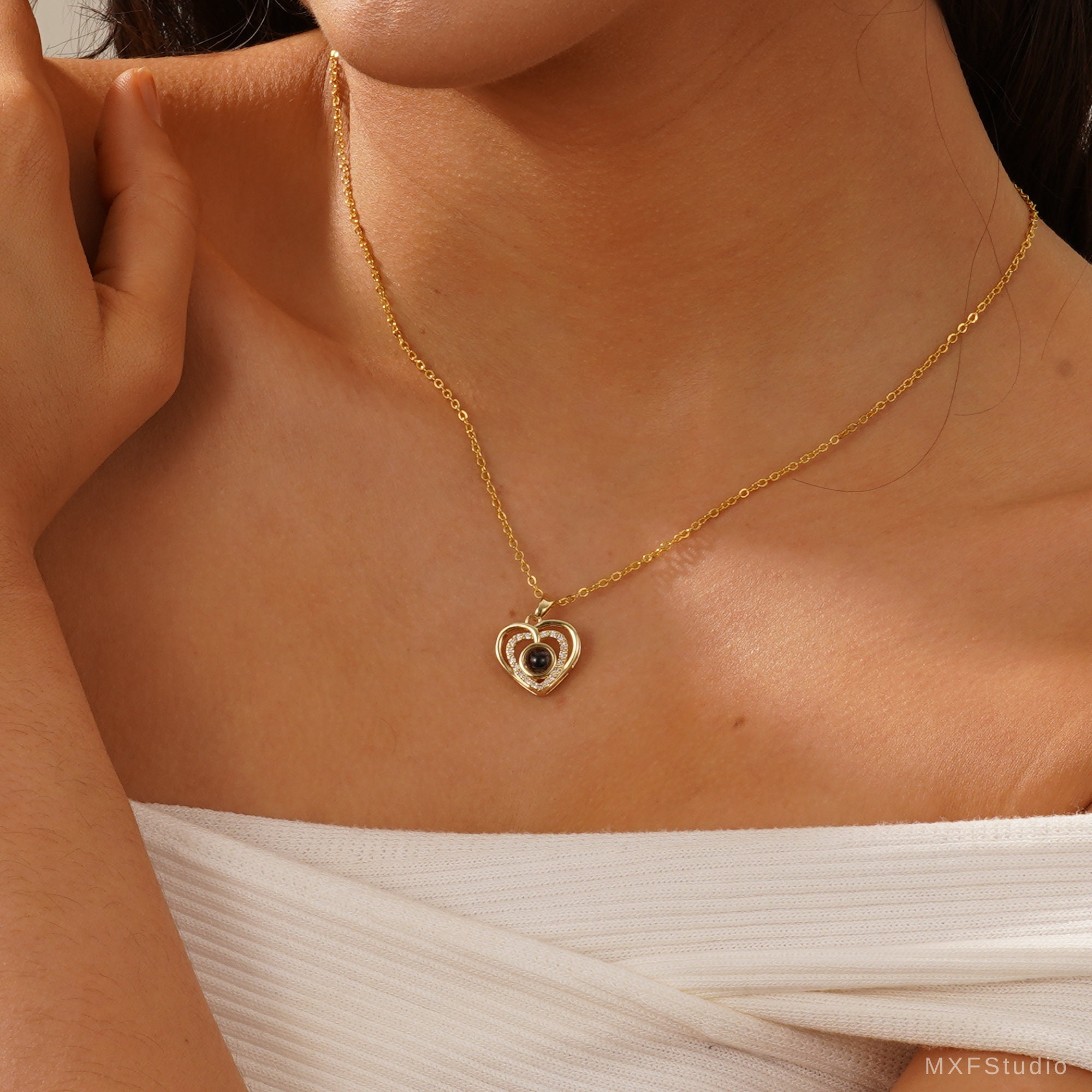 Heart Photo Projection Necklace with Hidden Picture