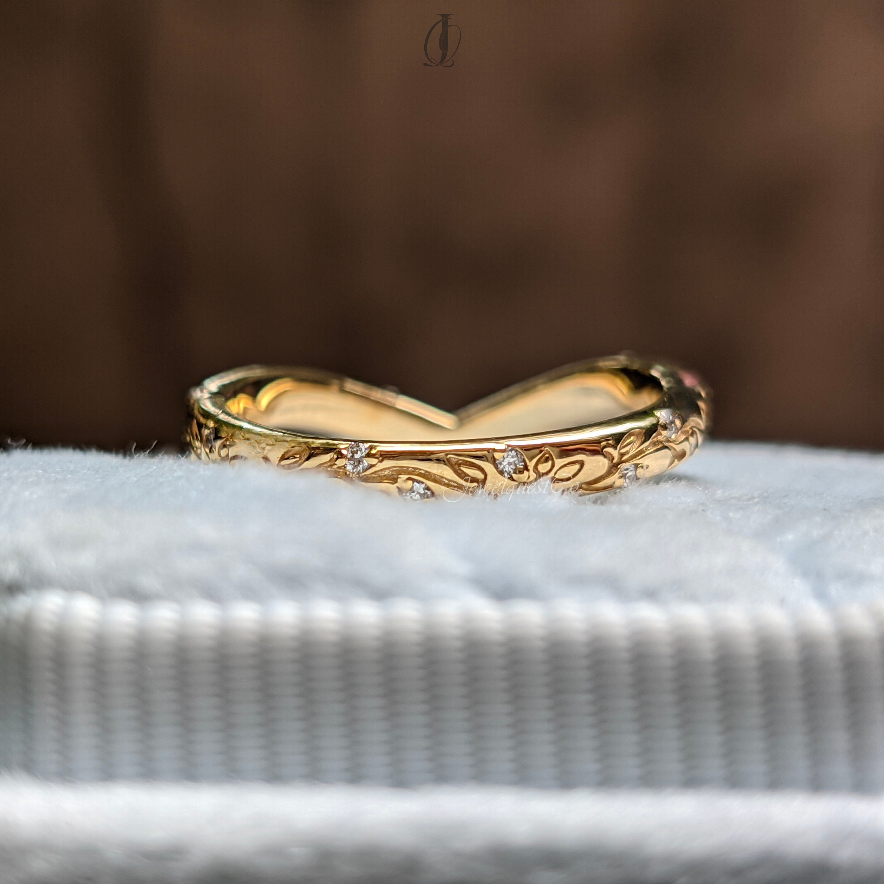 Chevron Leaf Moissanite Wedding Band in Solid Gold with Vine Engraving