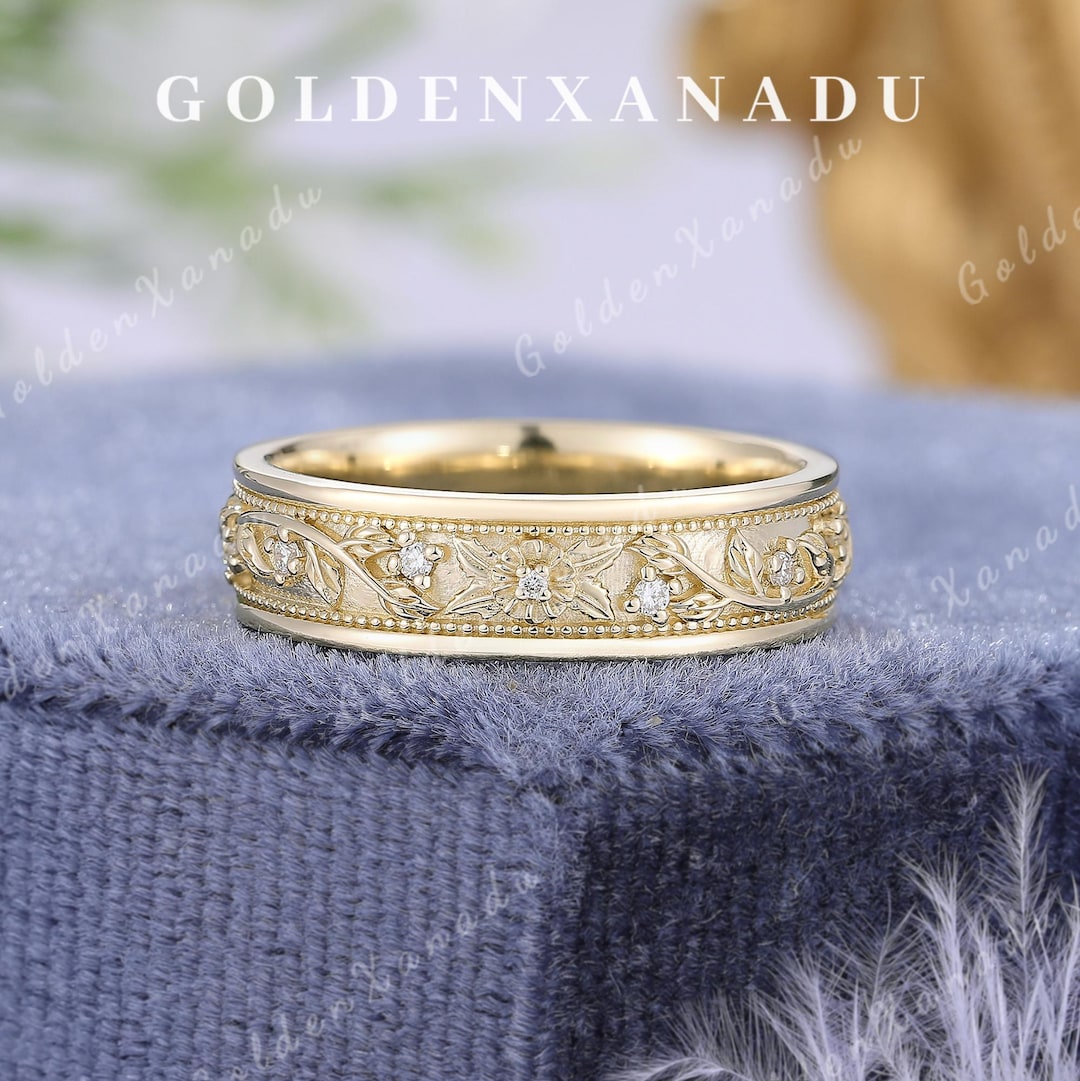 5mm Vintage Floral Engraved Men's Gold Wedding Band