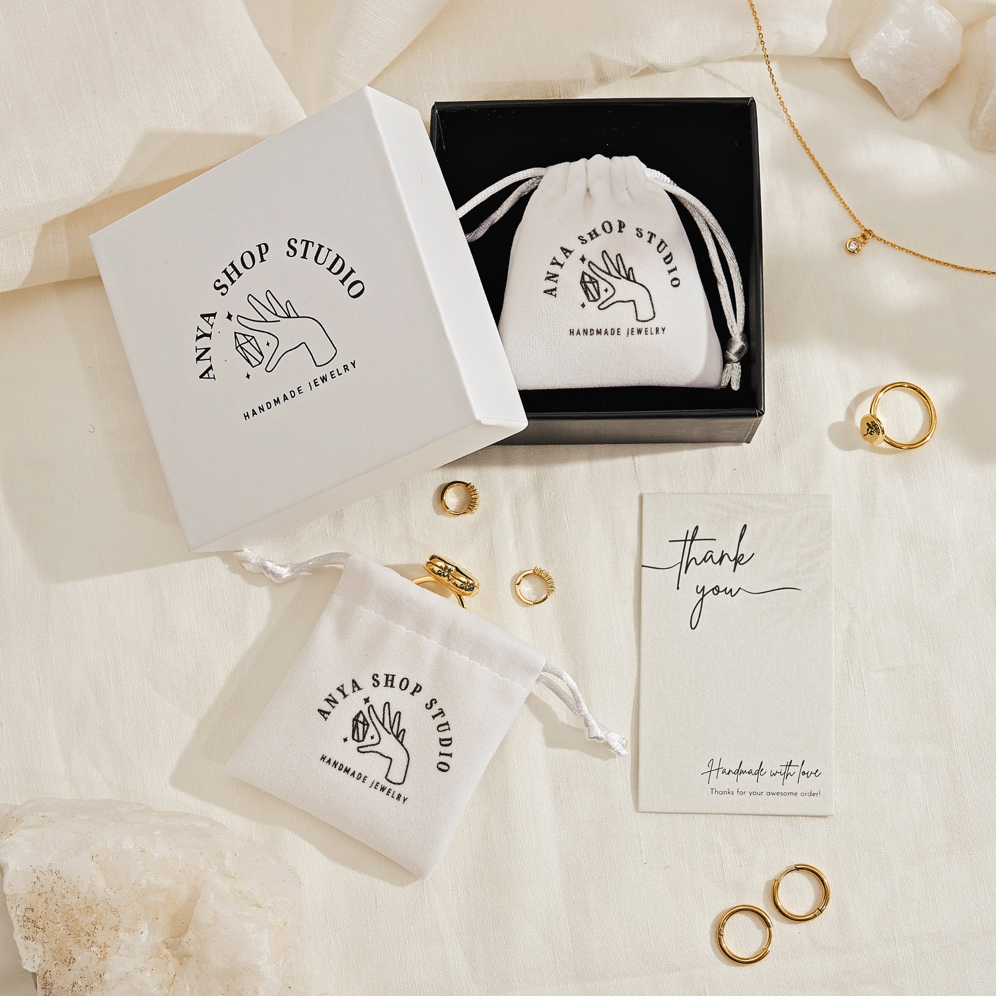 Minimalist Name Necklace in 18K Gold Plated Brass