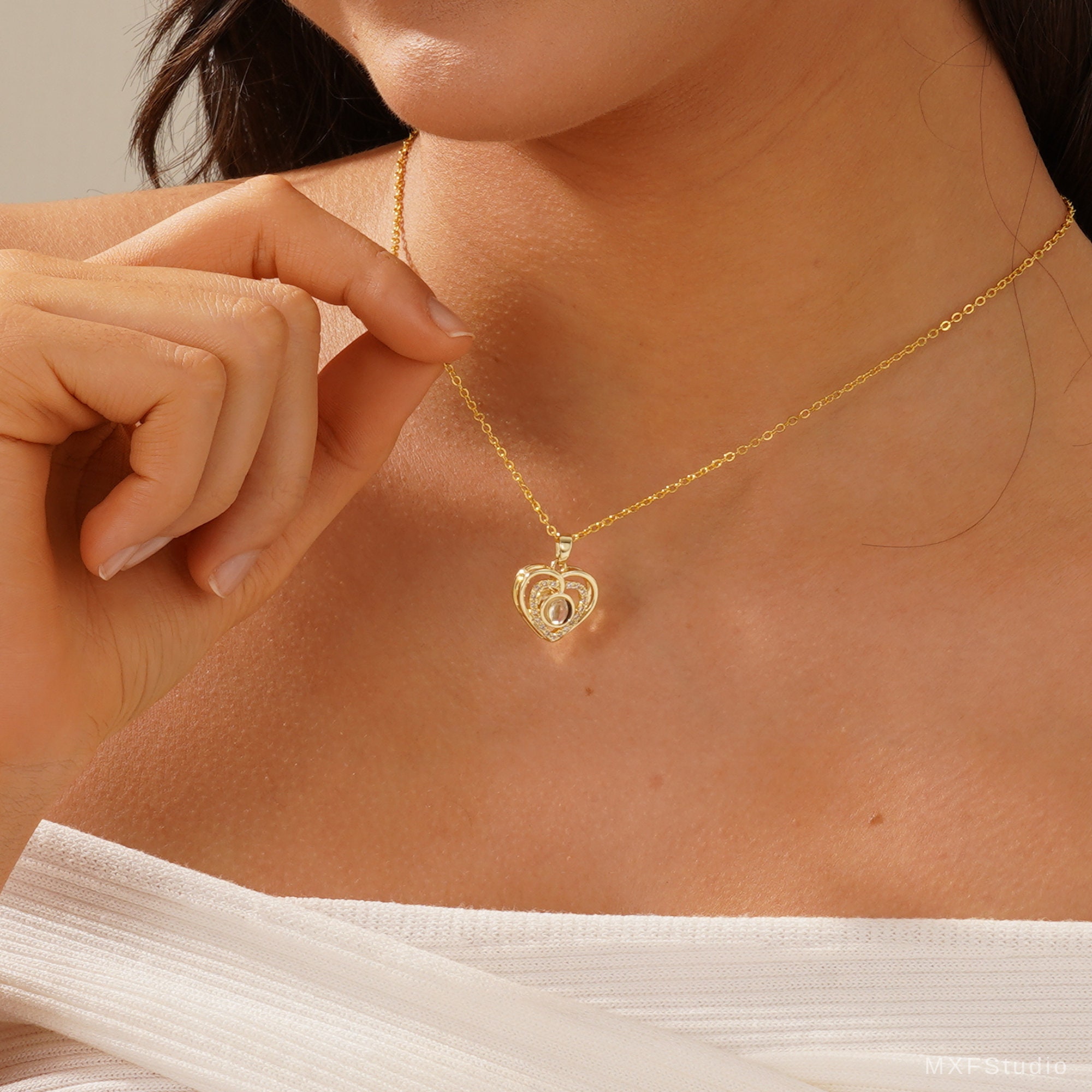 Heart Photo Projection Necklace with Hidden Picture