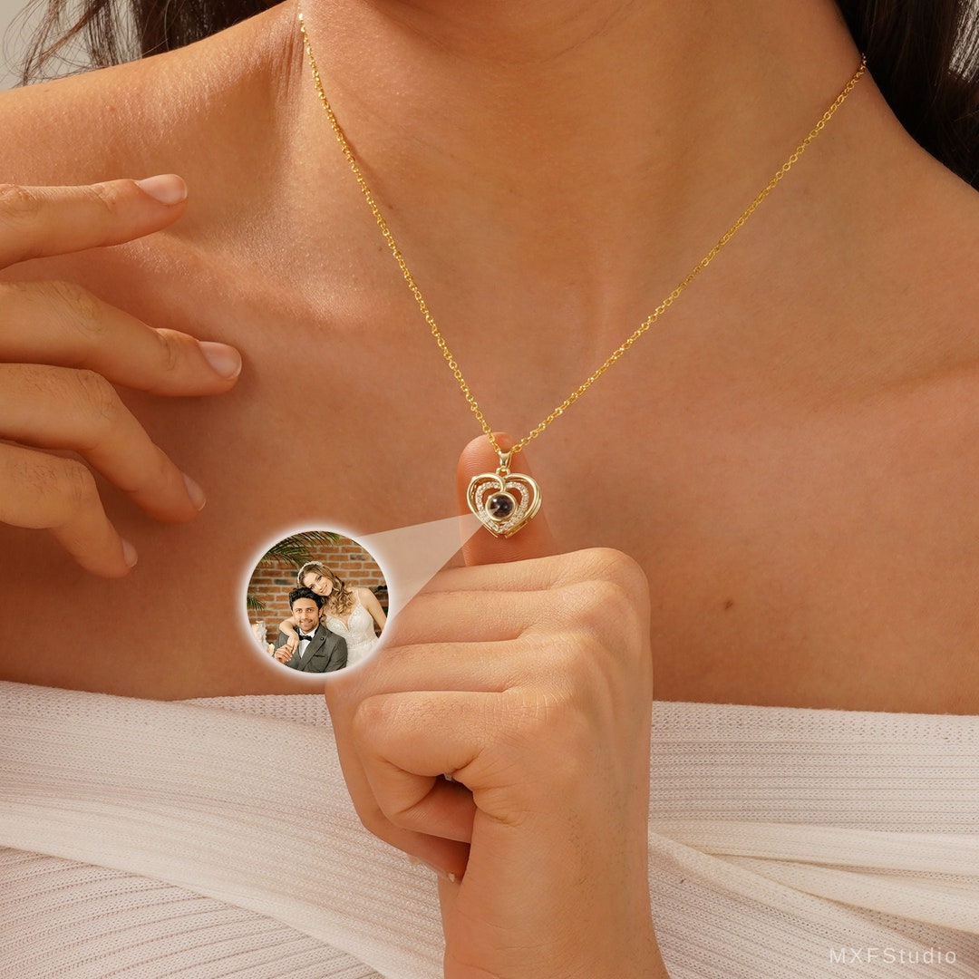 Heart Photo Projection Necklace with Hidden Picture
