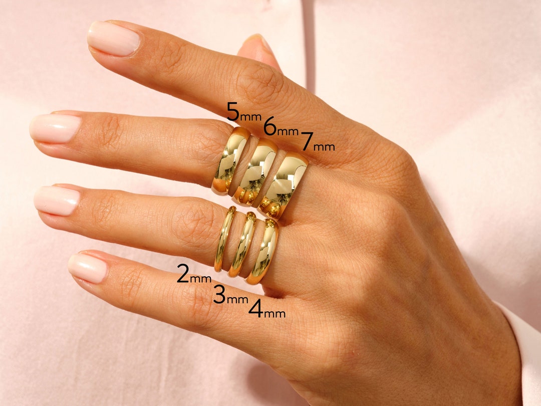 14K Yellow Gold Dome Wedding Band, Polished Comfort Fit