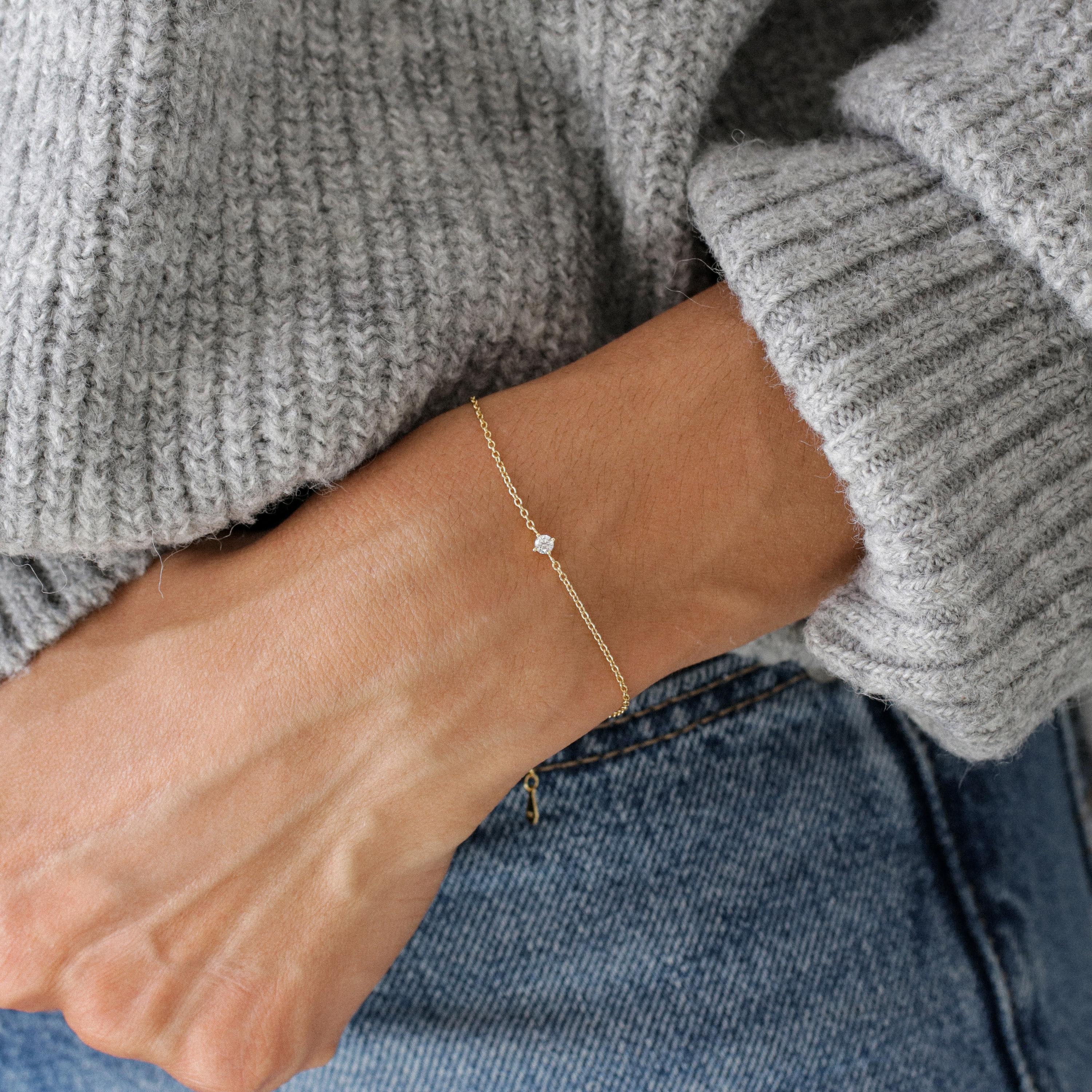 Dainty Single Stone Bracelet in 925 Sterling Silver