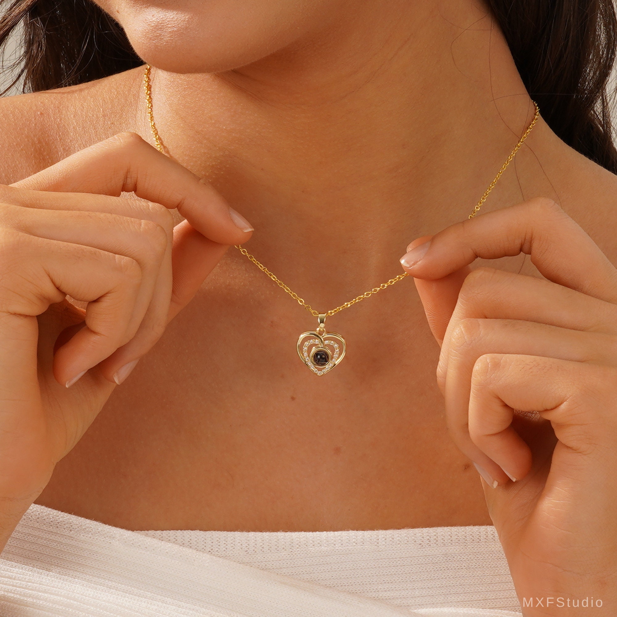 Heart Photo Projection Necklace with Hidden Picture