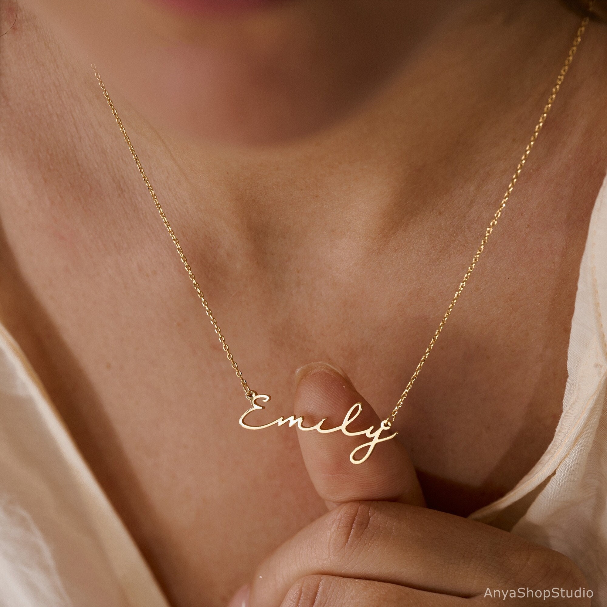 Minimalist Name Necklace in 18K Gold Plated Brass