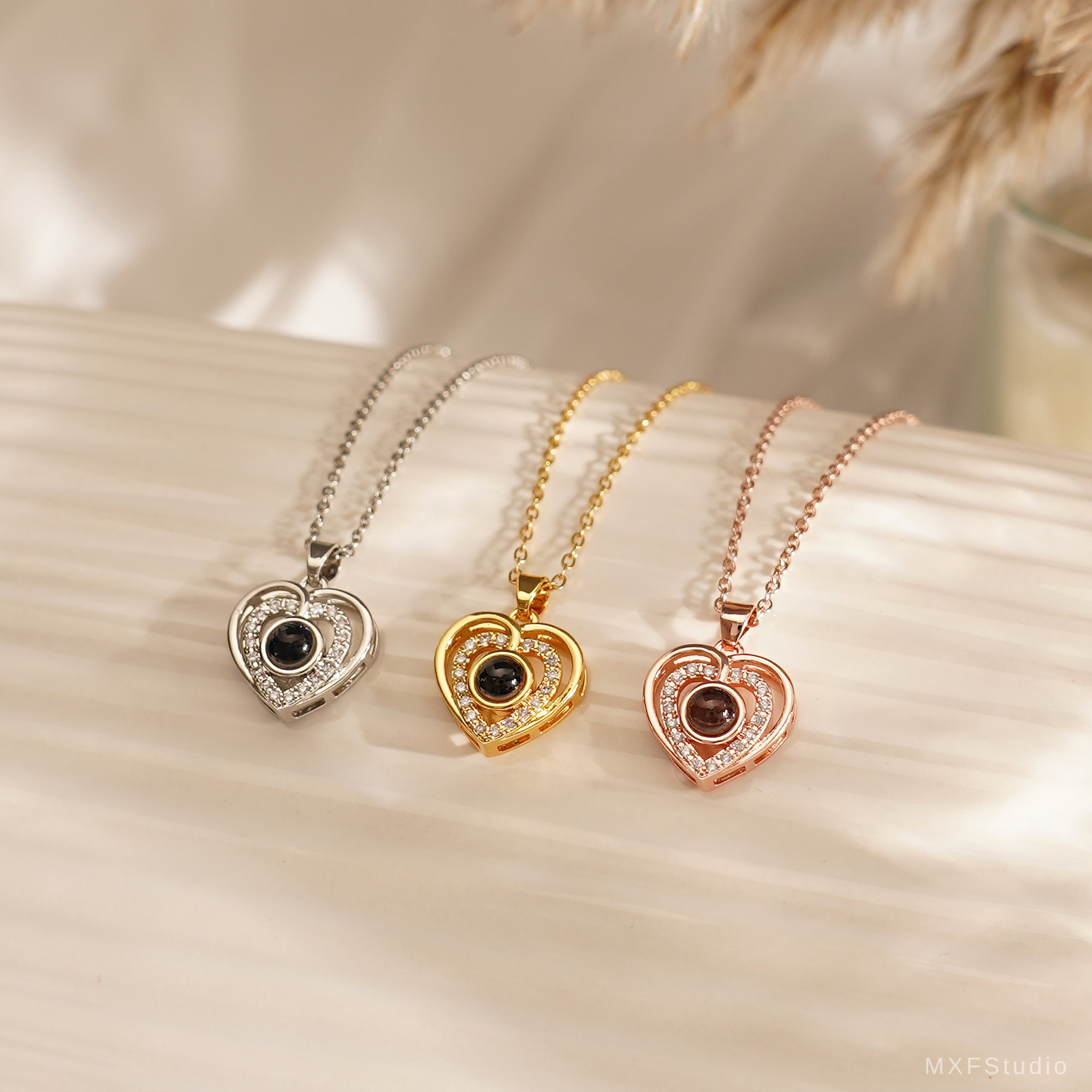 Heart Photo Projection Necklace with Hidden Picture