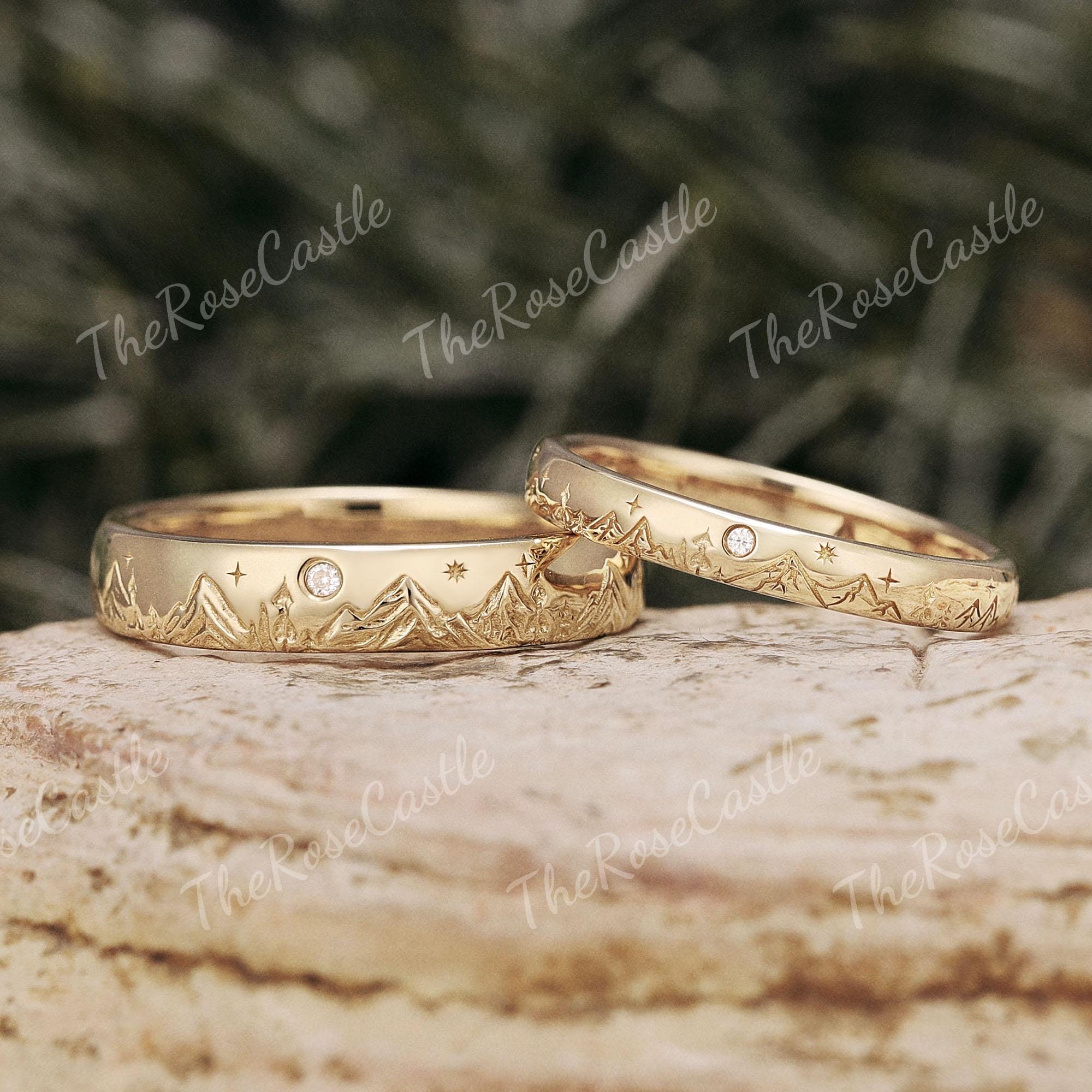 Mountain Wedding Ring Set in Gold with Moissanite